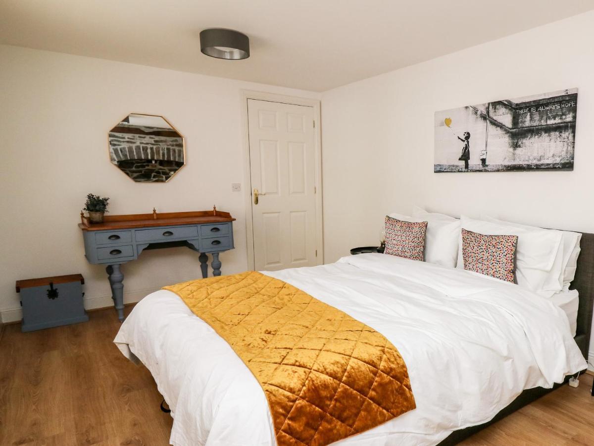 Bridgend Cottages ランドリンドッド・ウェルズ エクステリア 写真