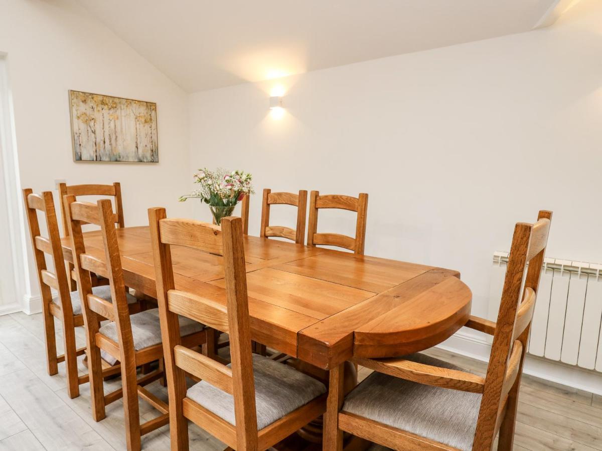 Bridgend Cottages ランドリンドッド・ウェルズ エクステリア 写真